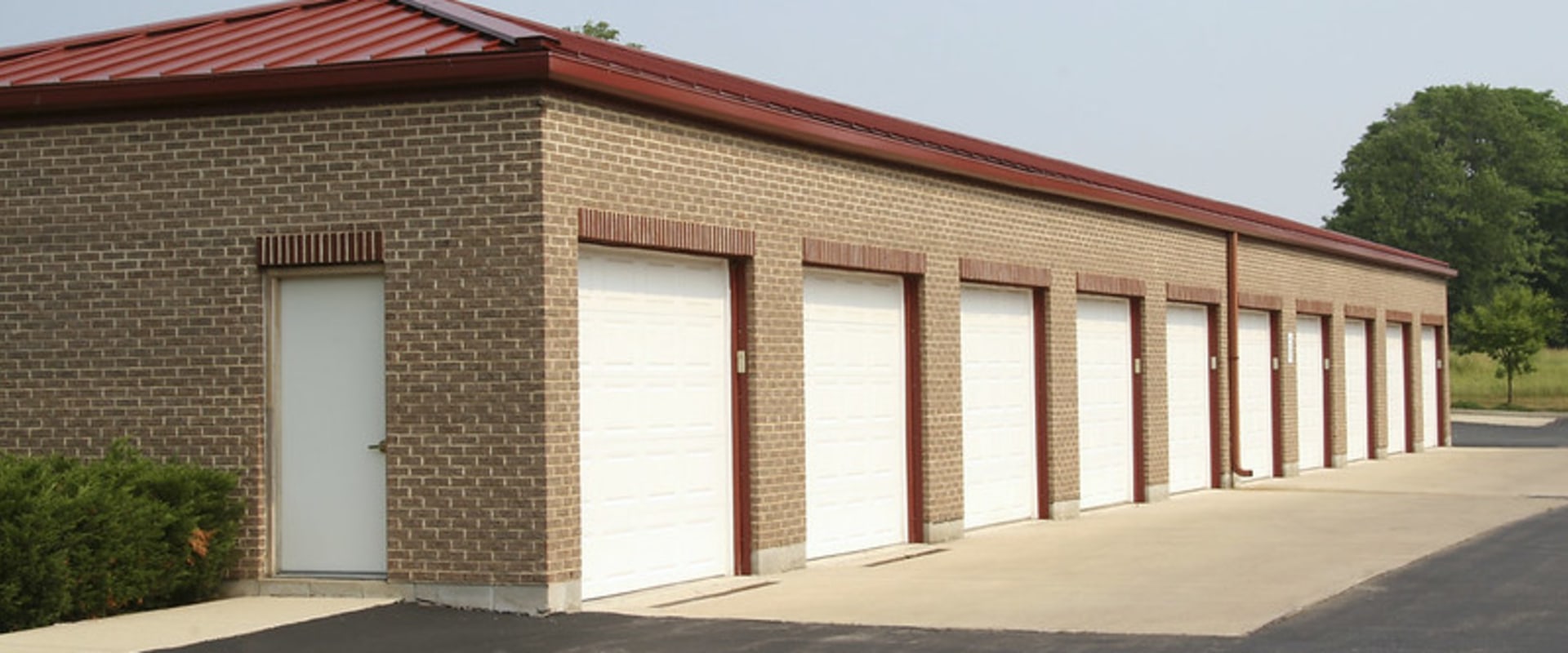 Stress-Free Relocation: The Role Of A Self-Storage Facility In Bronston During Your Move